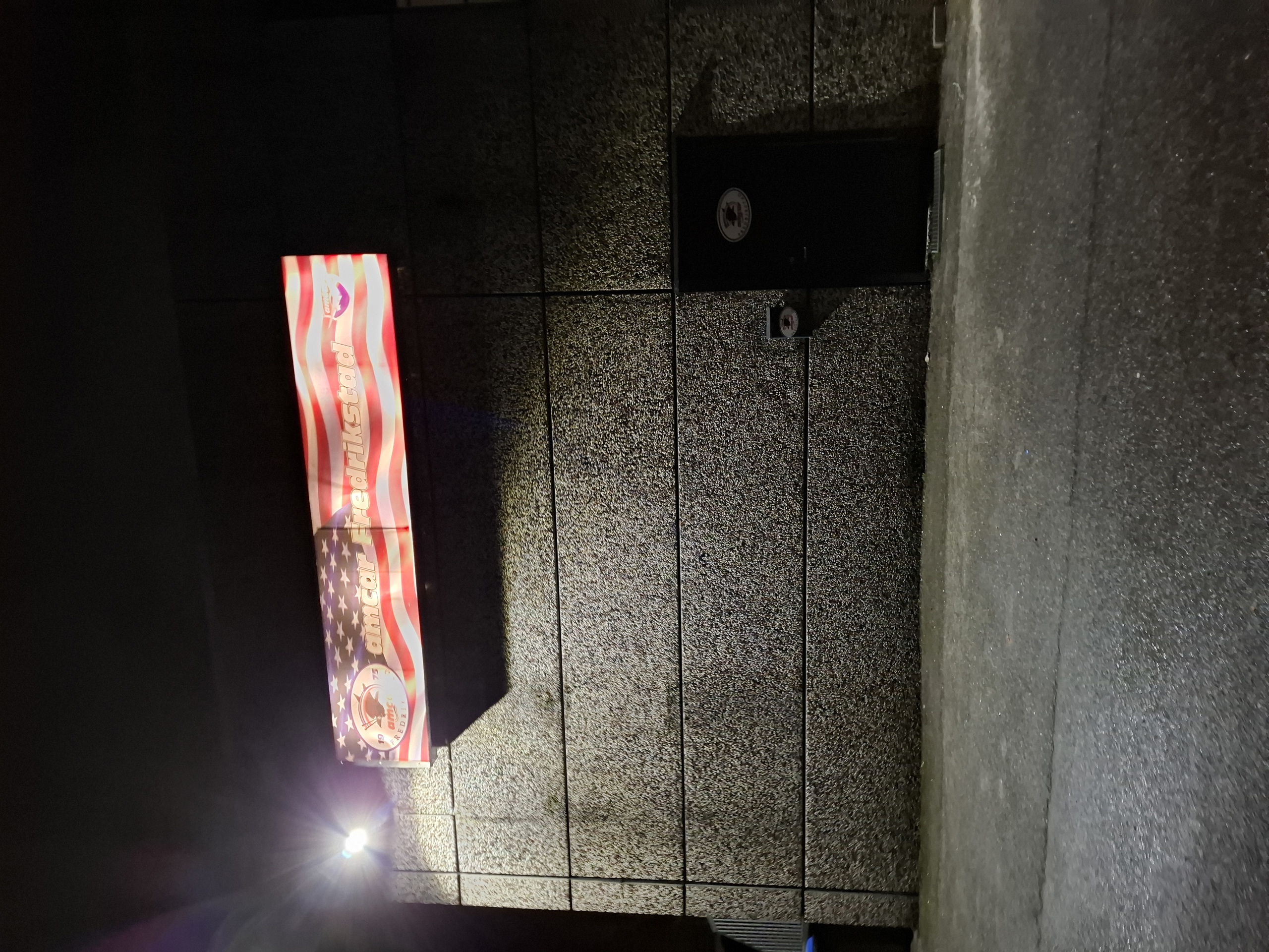 Nytt skilt på klubben